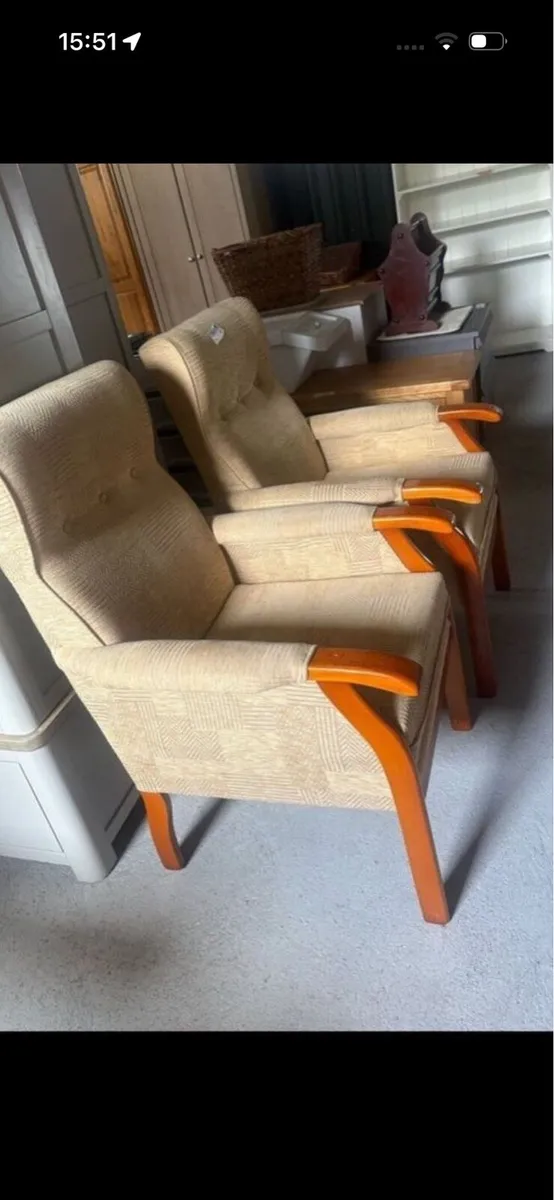 2 fireside chairs - Image 2