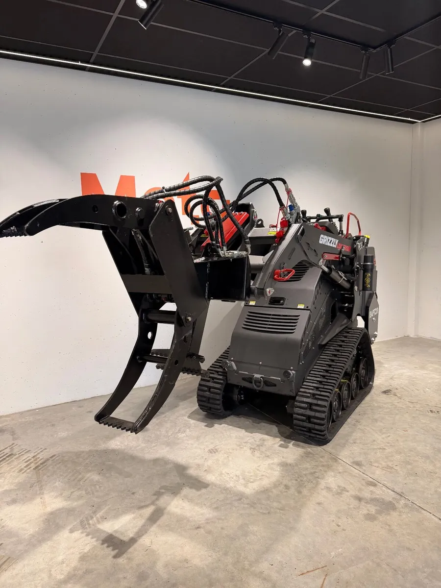 Grizzly Raptor Mini Skidsteer - Image 3