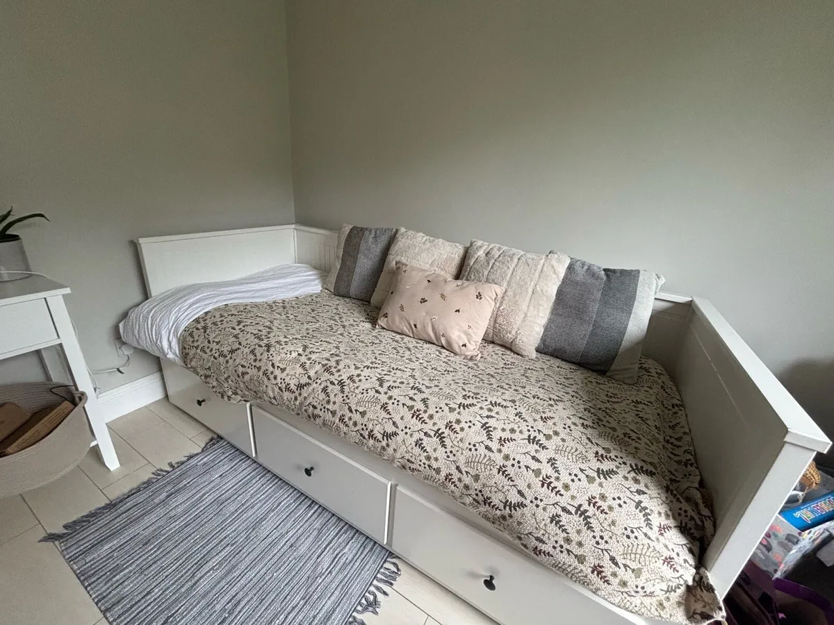 IKEA Hemnes day bed - Image 2