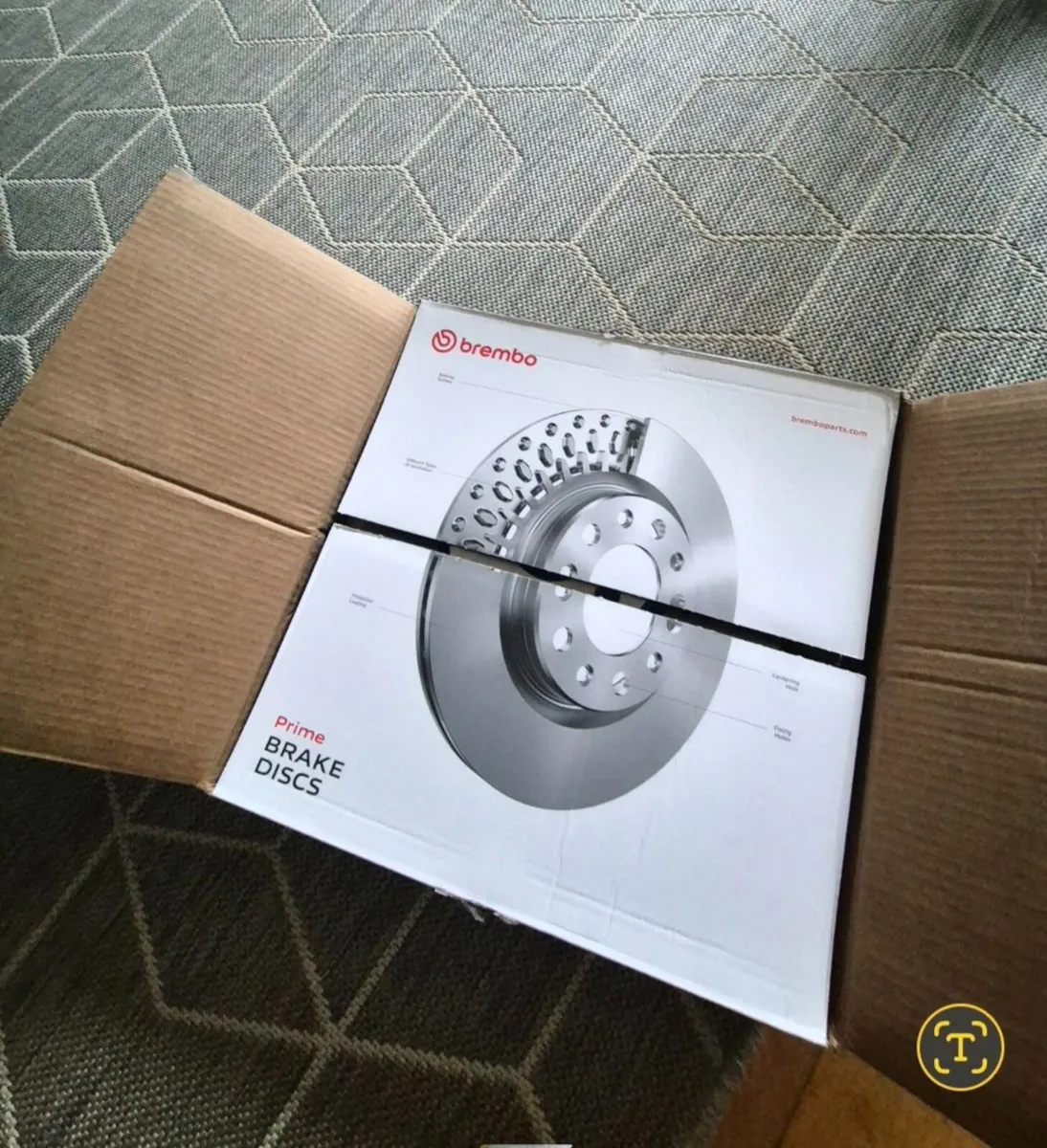New Volvo XC 60 front brake pads and disc - Image 1
