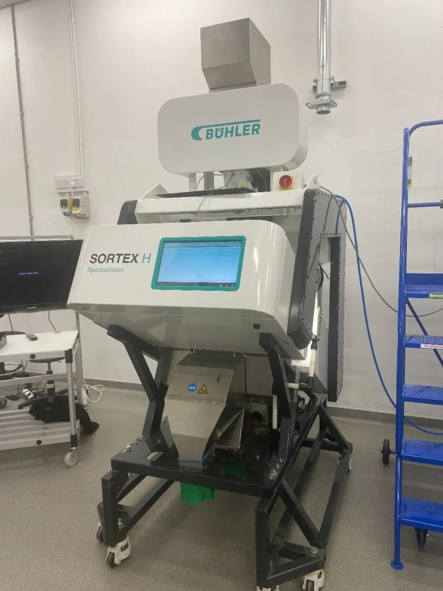 Buhler optical sorter - Image 1