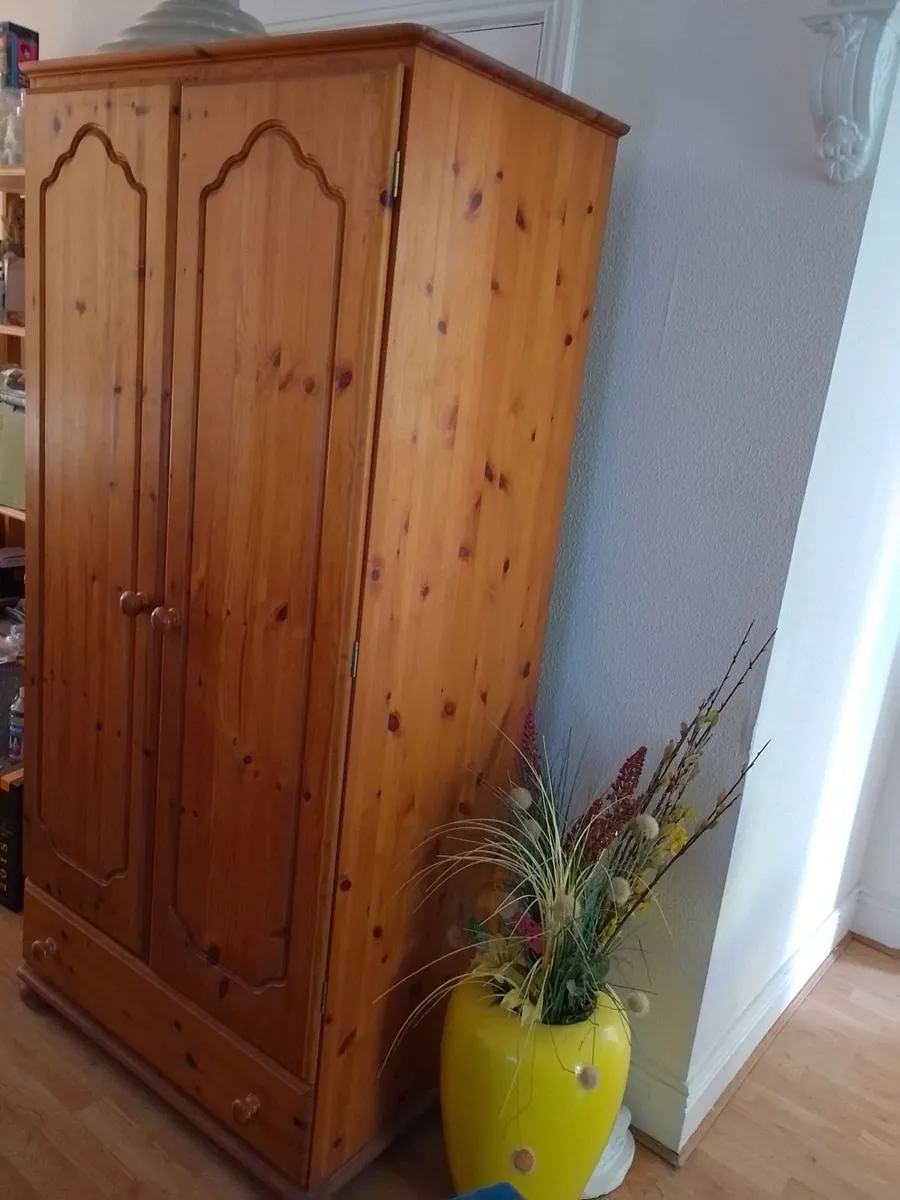SOLID QUALITY PINE WARDROBE WITH BOTTOM DRAWER. - Image 3