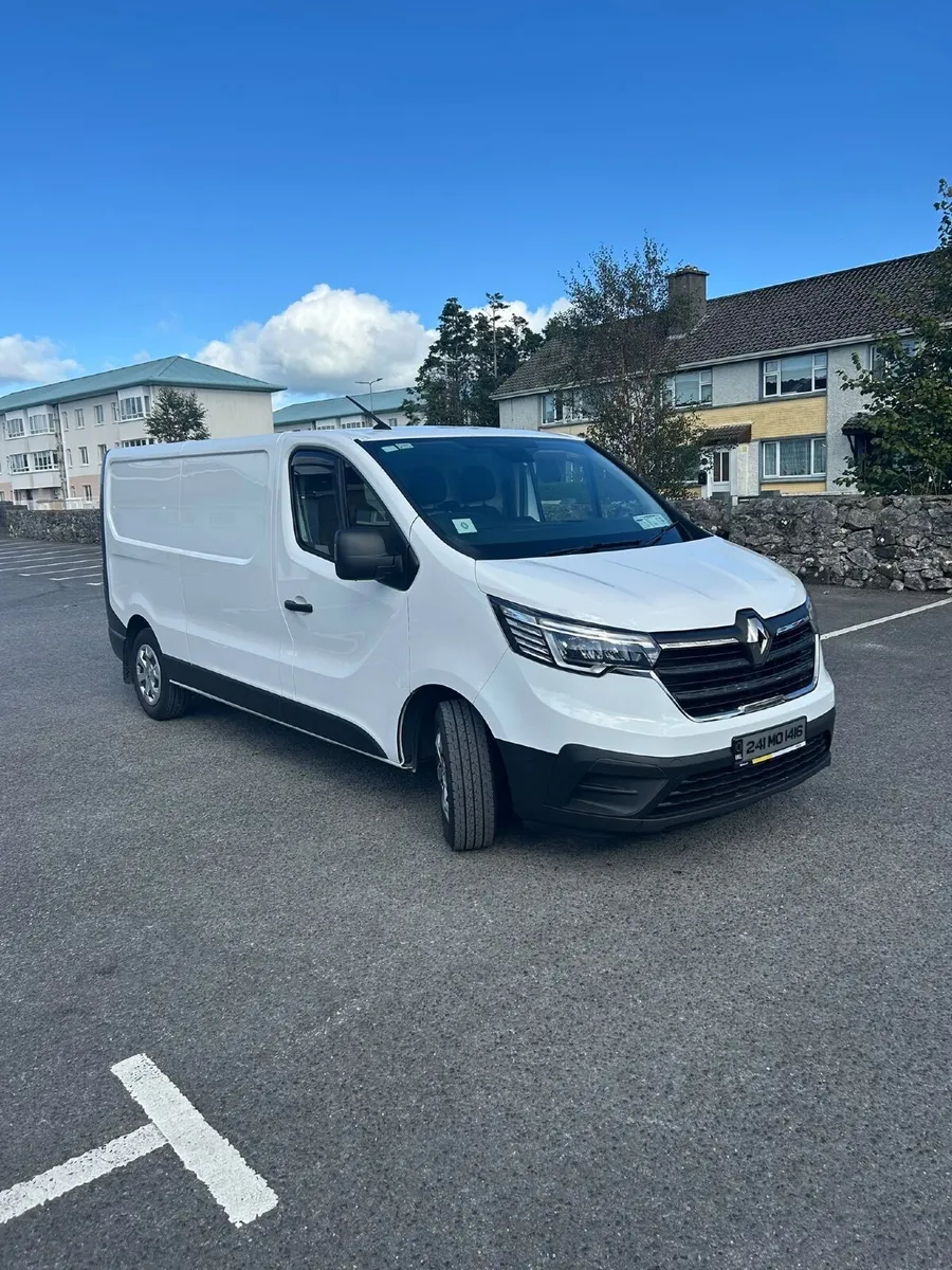 Renault Trafic 2024 - Image 1