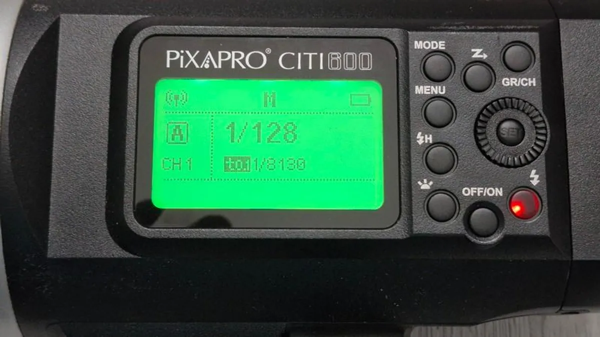 Pixapro CITI600 Battery Powered Flash - Excellent Condition - Image 2