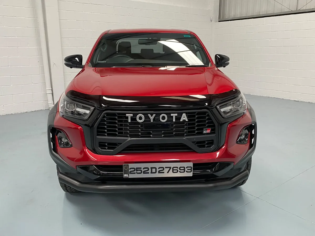 2025 Toyota Hilux GR Sport - Image 2