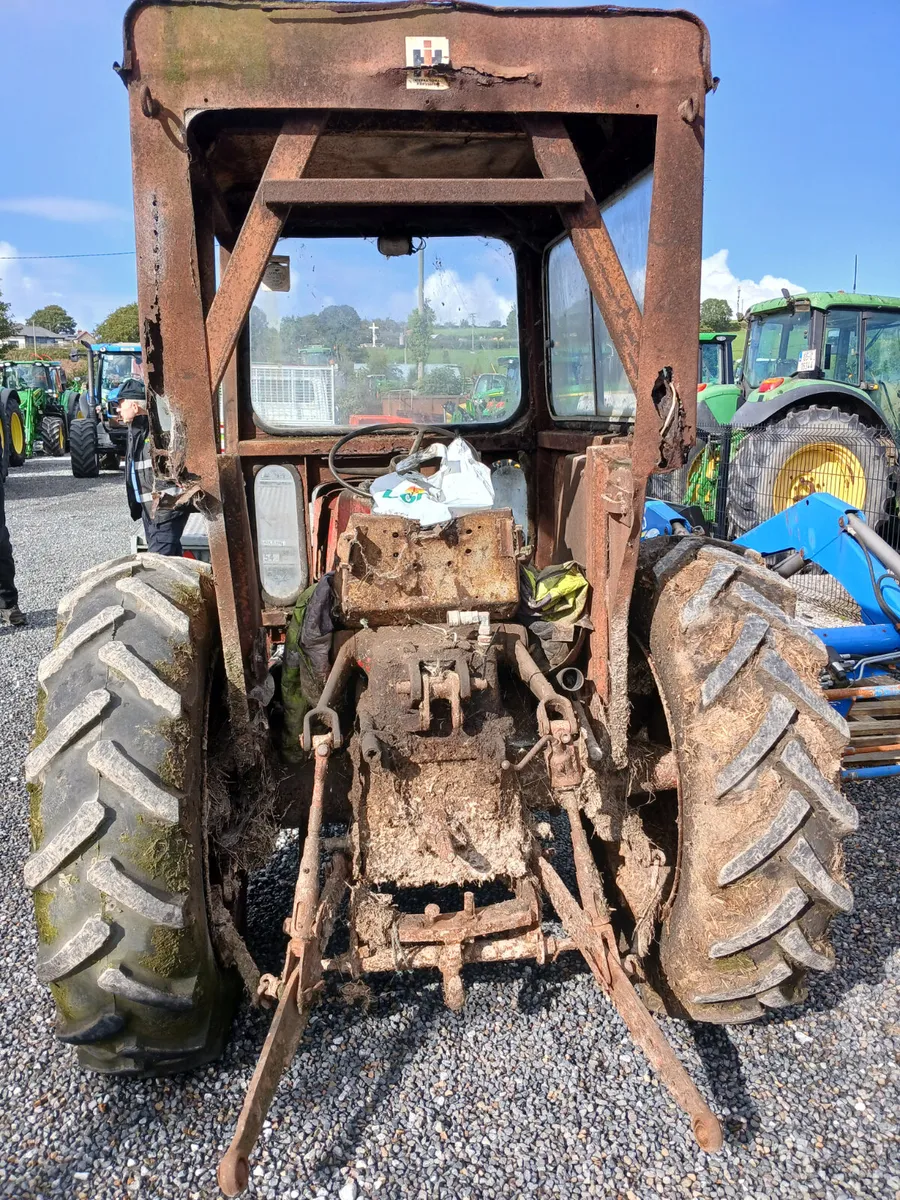 Mc cormick 276 tractor - Image 3