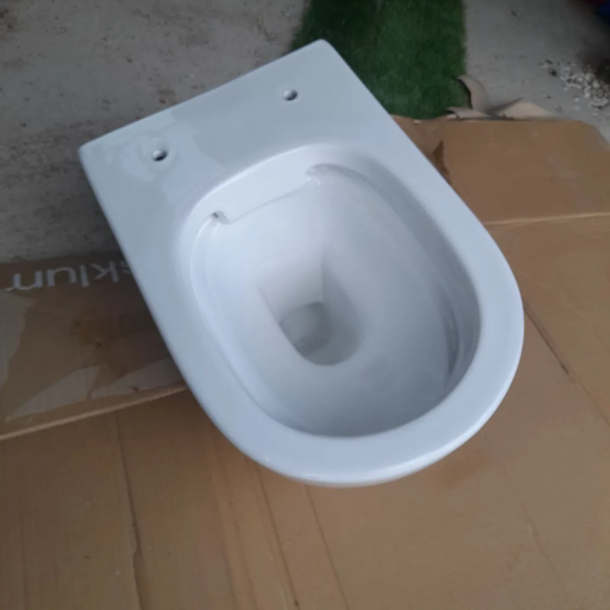 WC - Wall Hung Toilet - Image 2