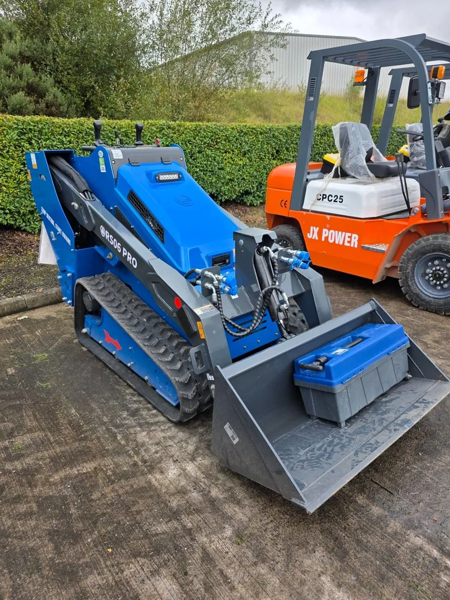 RIPPA RS06 PRO Stand-On Skid Steer Loader - Image 2