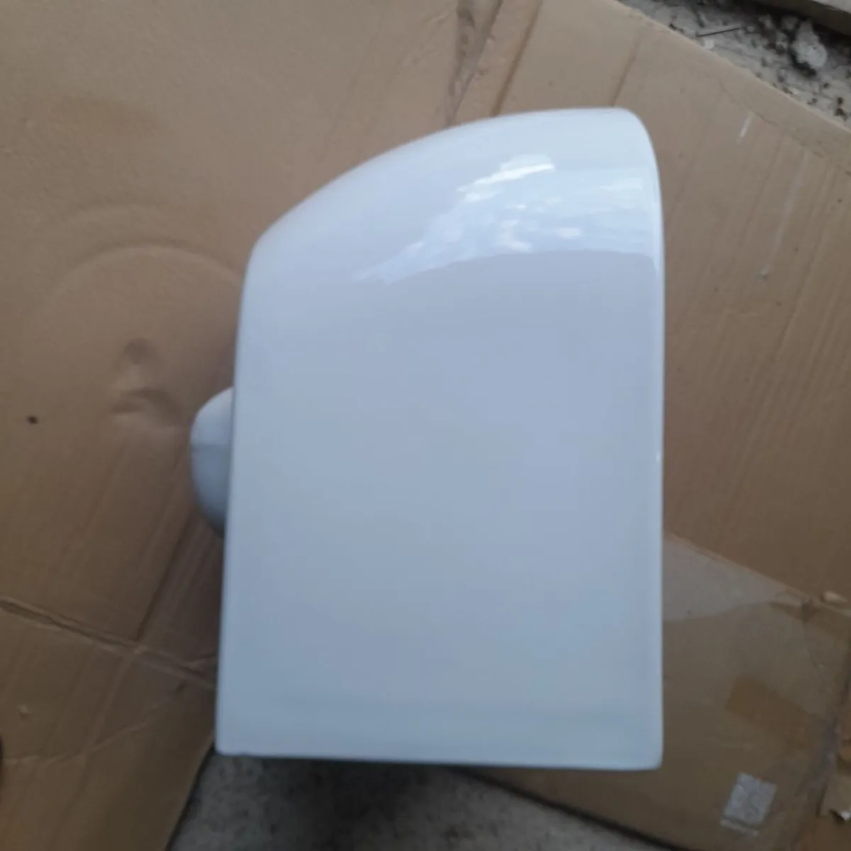 WC - Wall Hung Toilet - Image 4