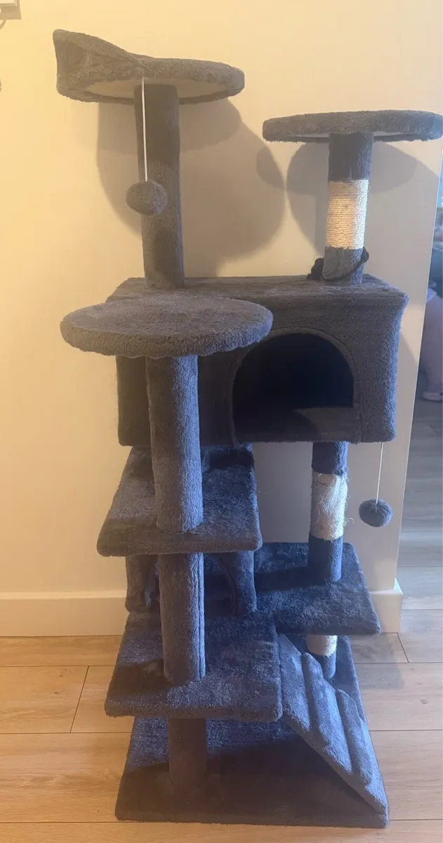 Cat Tree - Image 1