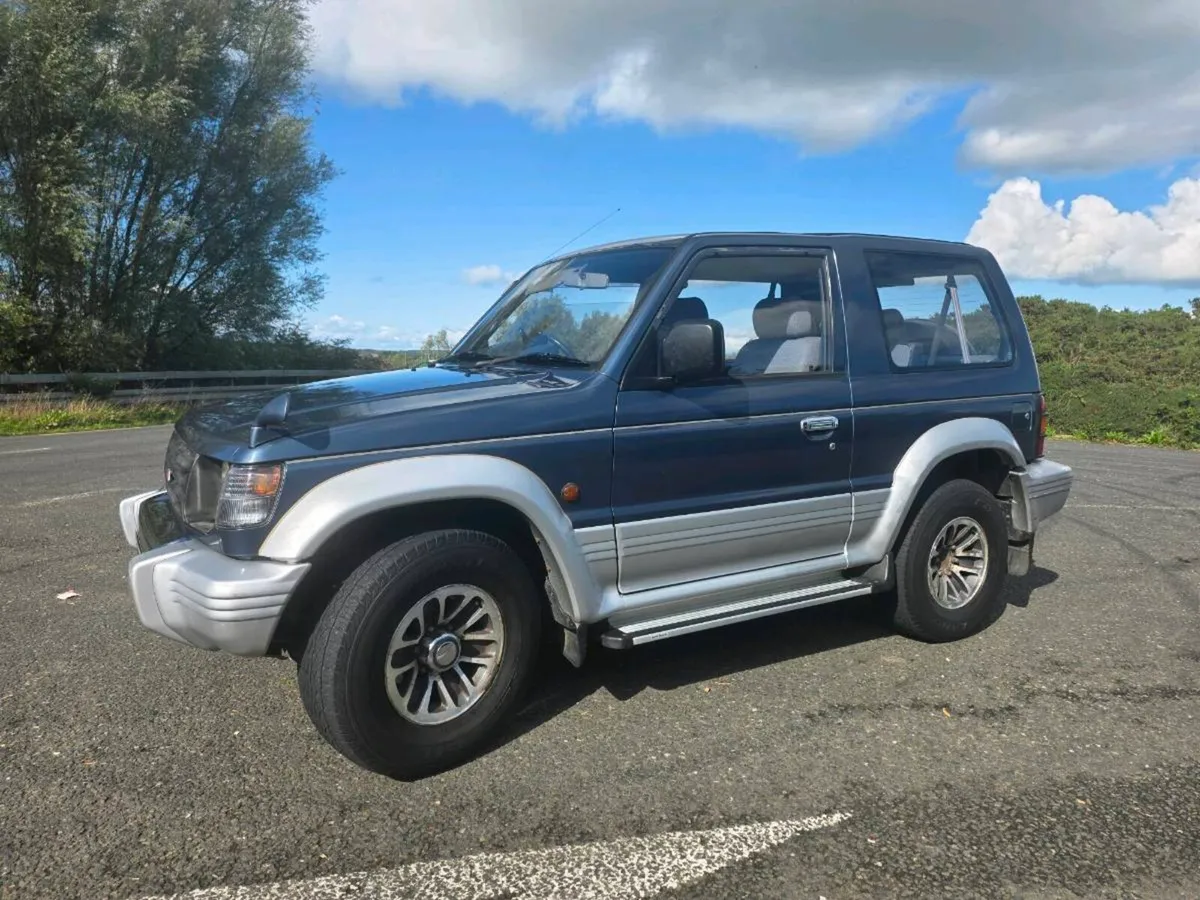 MITSUBISHI PAJERO SWB PASSANGER - Image 4