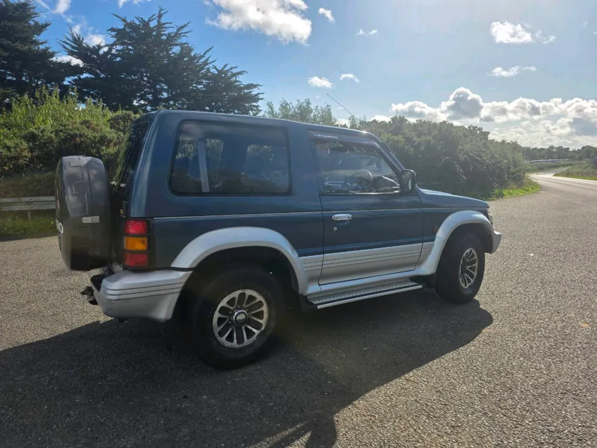 MITSUBISHI PAJERO SWB PASSANGER - Image 3