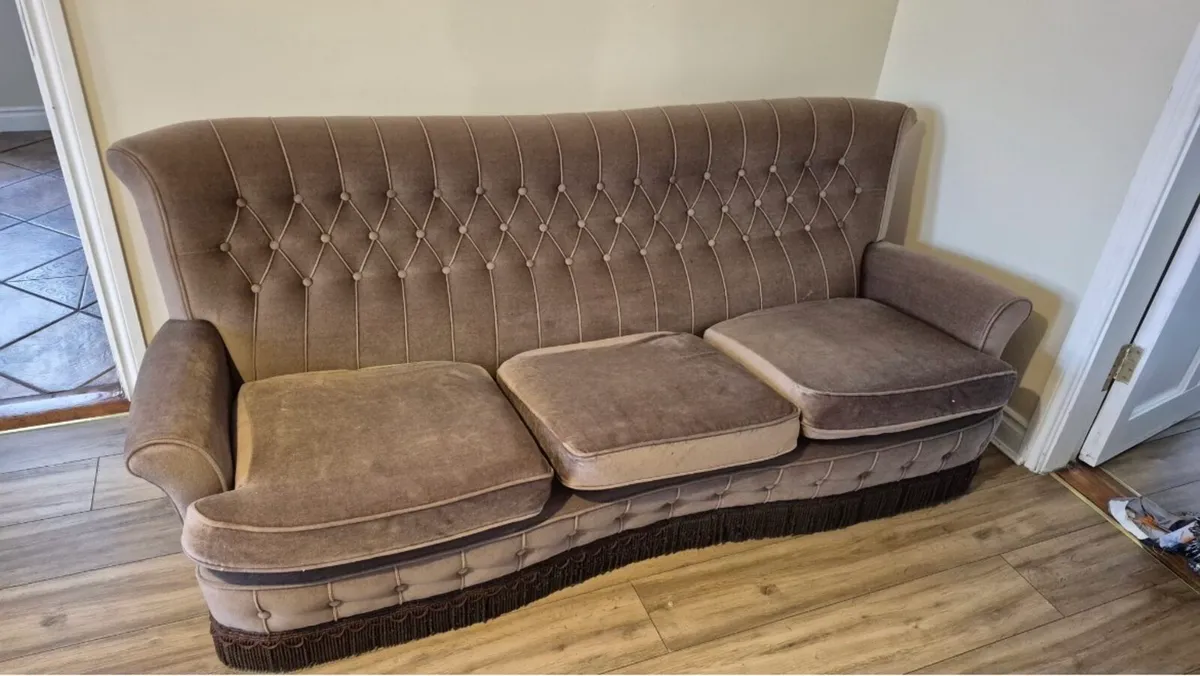 3 piece living room set - Image 1