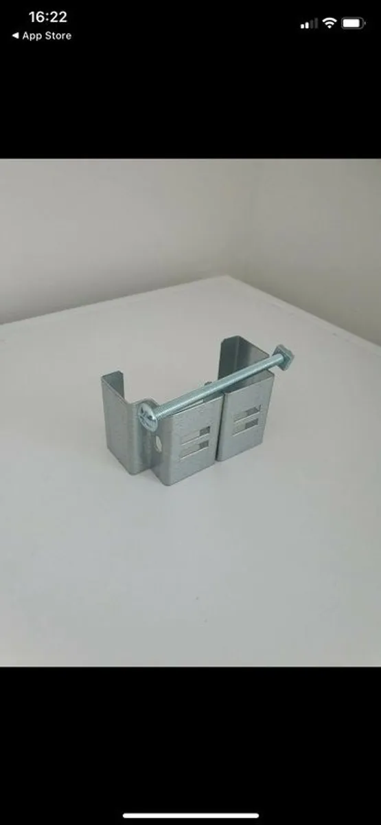 Concrete post bracket - attachment steel clamp and screw - Image 3