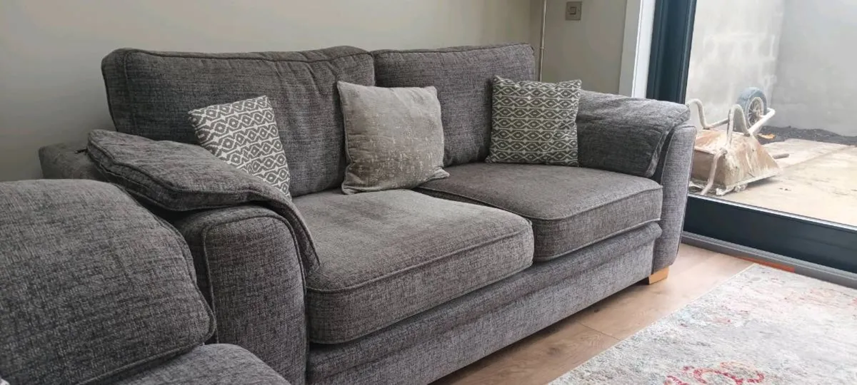 SOFA 3 seater - Image 1