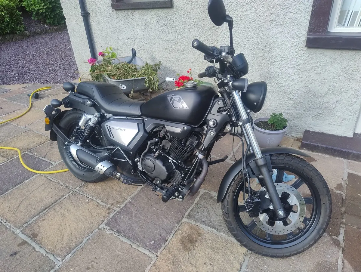 Keeway K-Light 125CC - Matte Black - Image 1