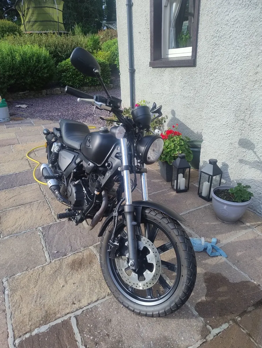 Keeway K-Light 125CC - Matte Black - Image 2