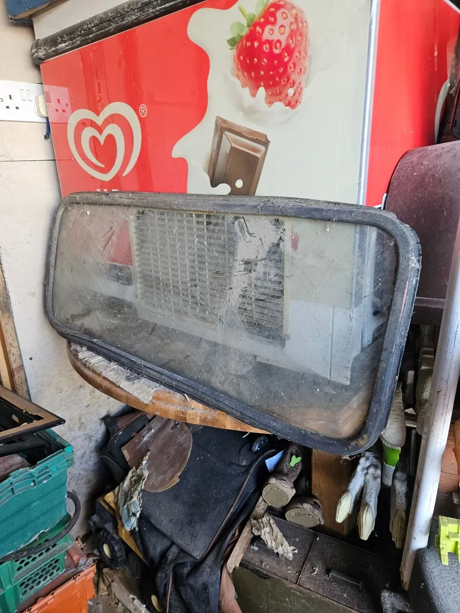 Vintage Car Rear Window - Image 1