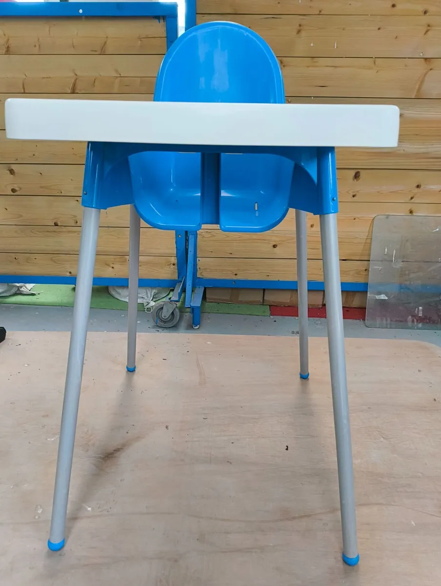 2 Highchairs, €8 and €20 - Image 4