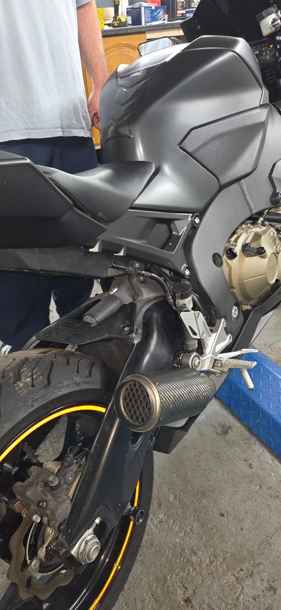 Honda CBR 2017 - Image 4