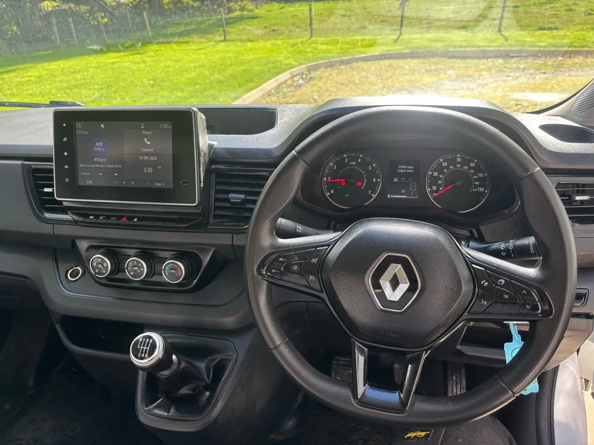 Renault traffic - Image 2