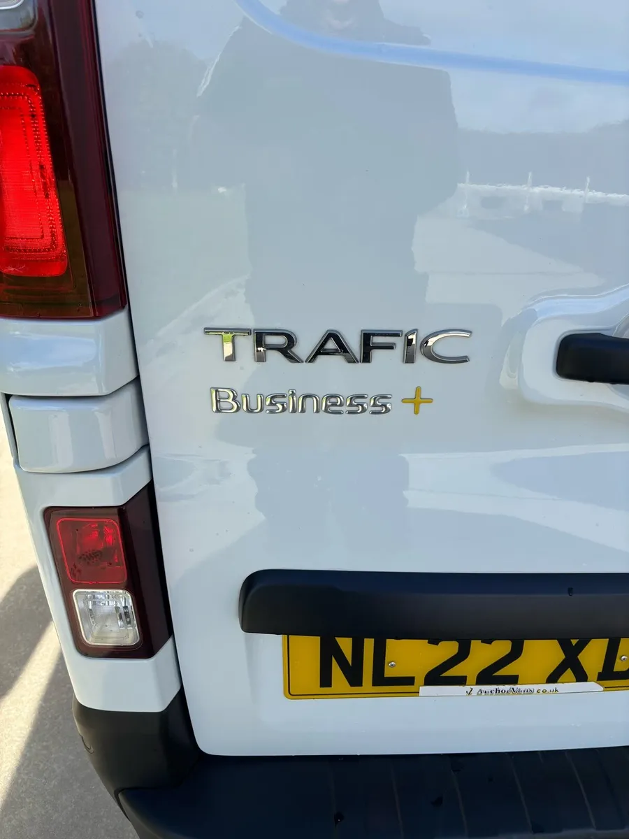 Renault traffic - Image 4