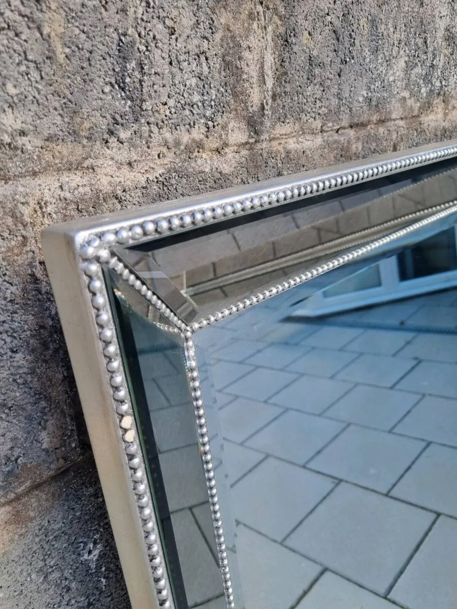 Venetian Style Bevelled Wall Mirror – Silver - Image 3