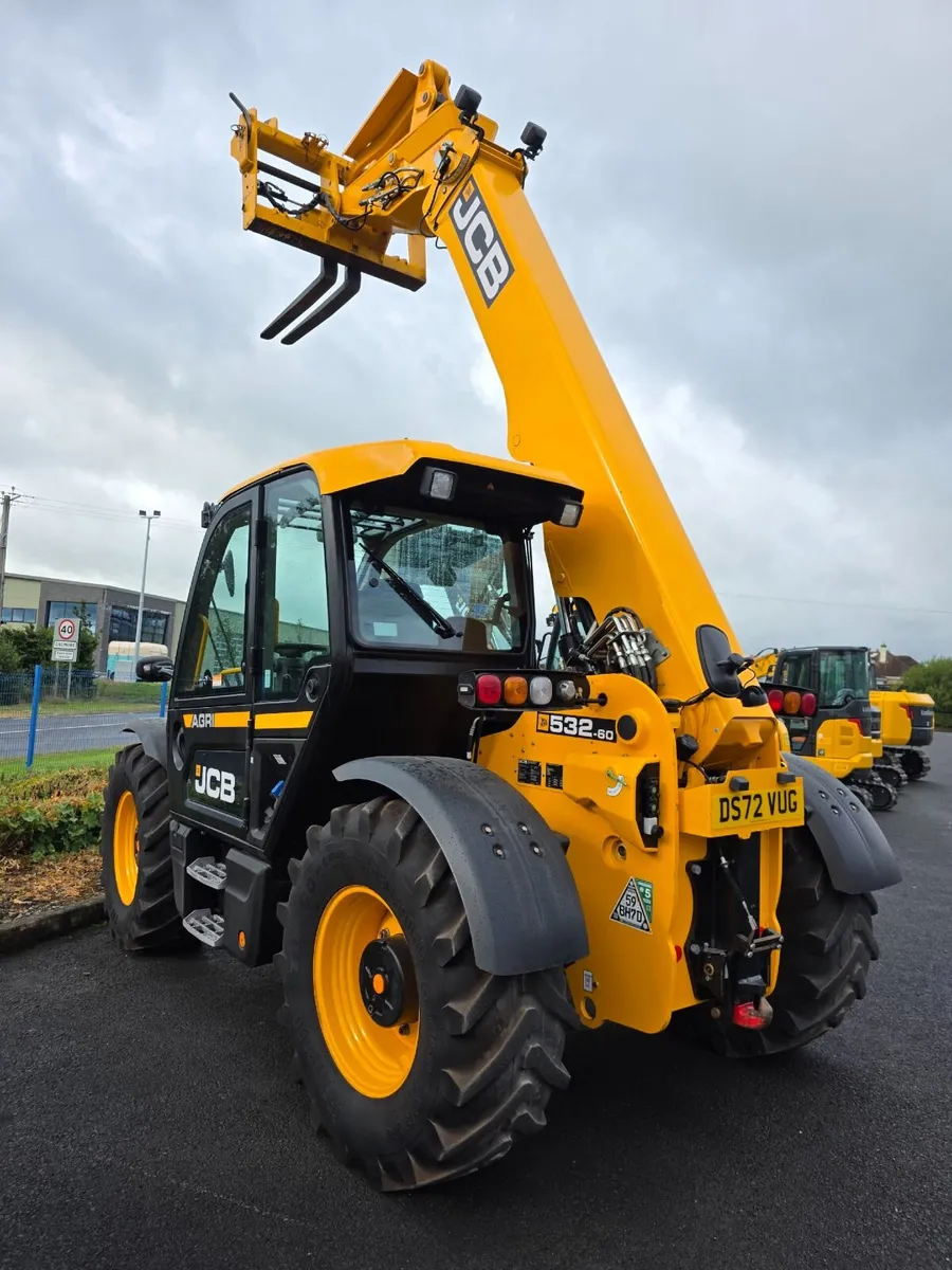 2023 JCB 532-60 Agri Telehandler - Image 4