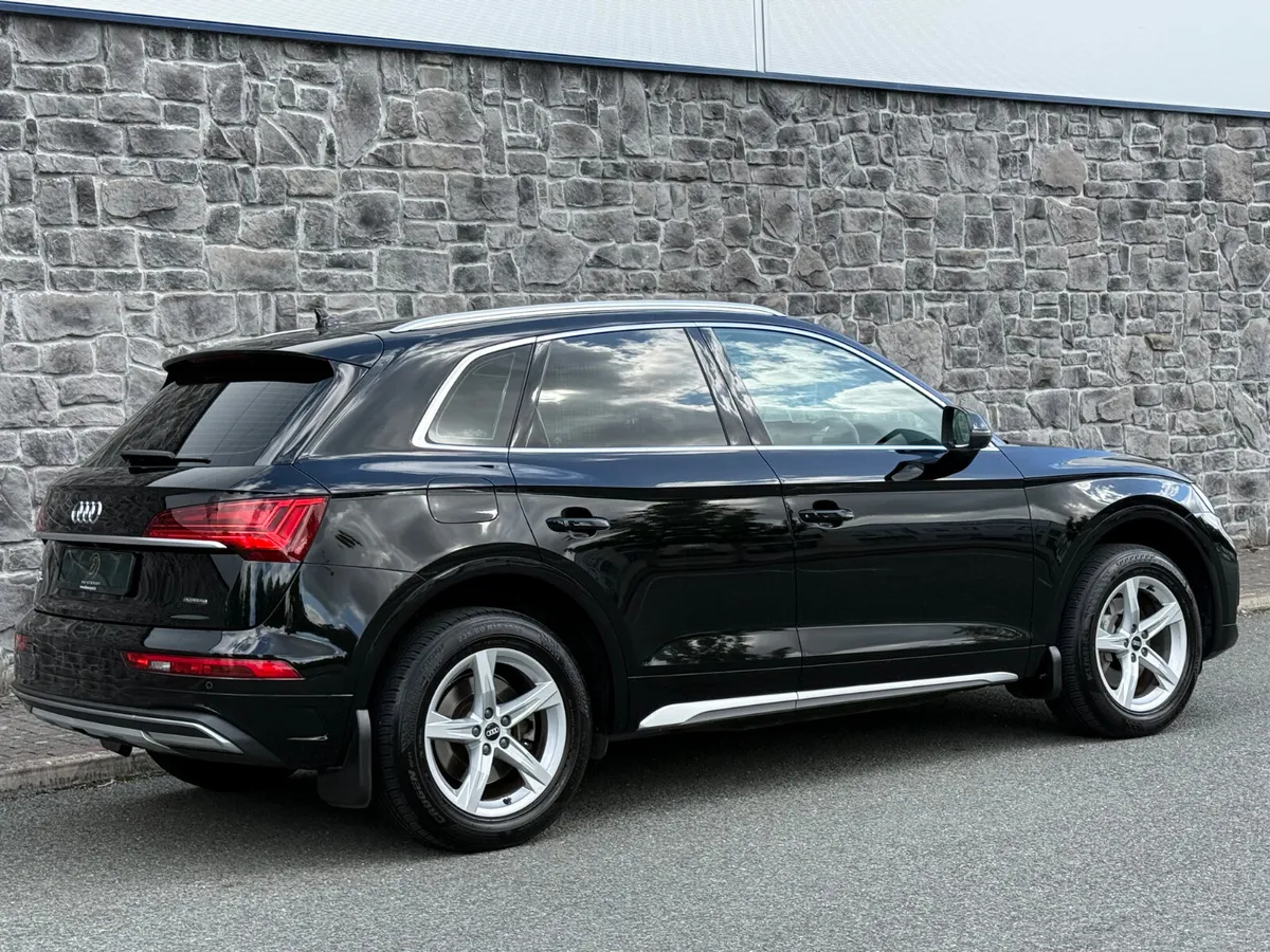 2022 Audi Q5 2.0TDI 2 seat Comm 40TDI Auto FSH - Image 3