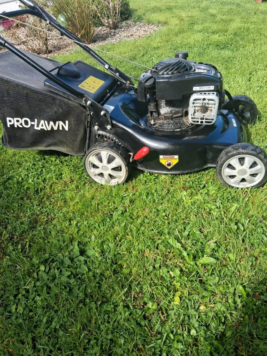 Pro lawn self drive mower for sale. - Image 2