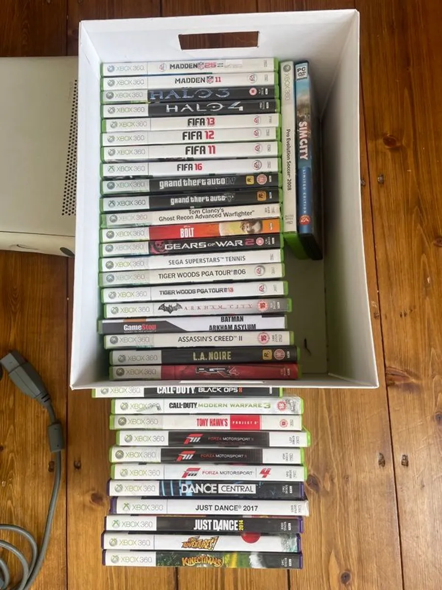 Xbox 360 + Kinect + Controller + 39 Games Bundle - Image 2