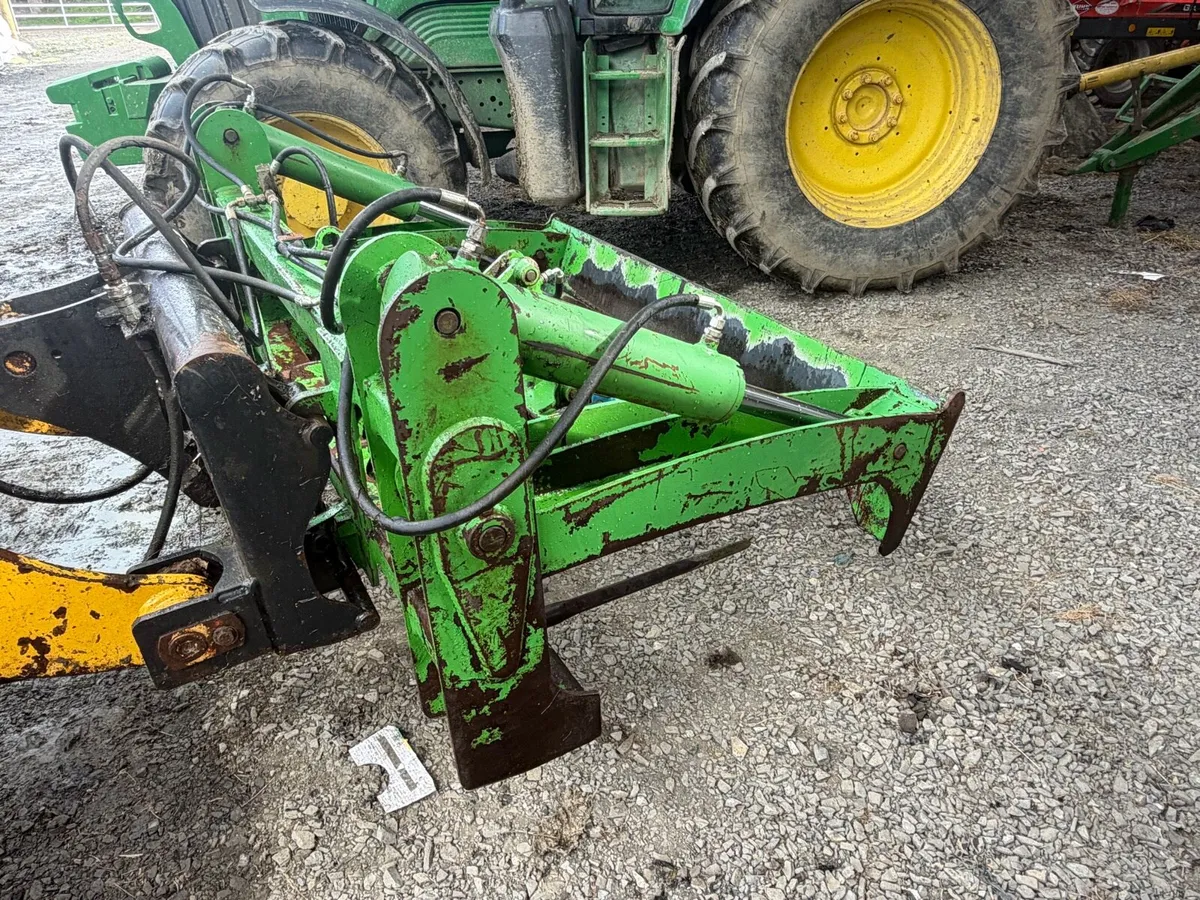 Rohan bale shear - Image 4