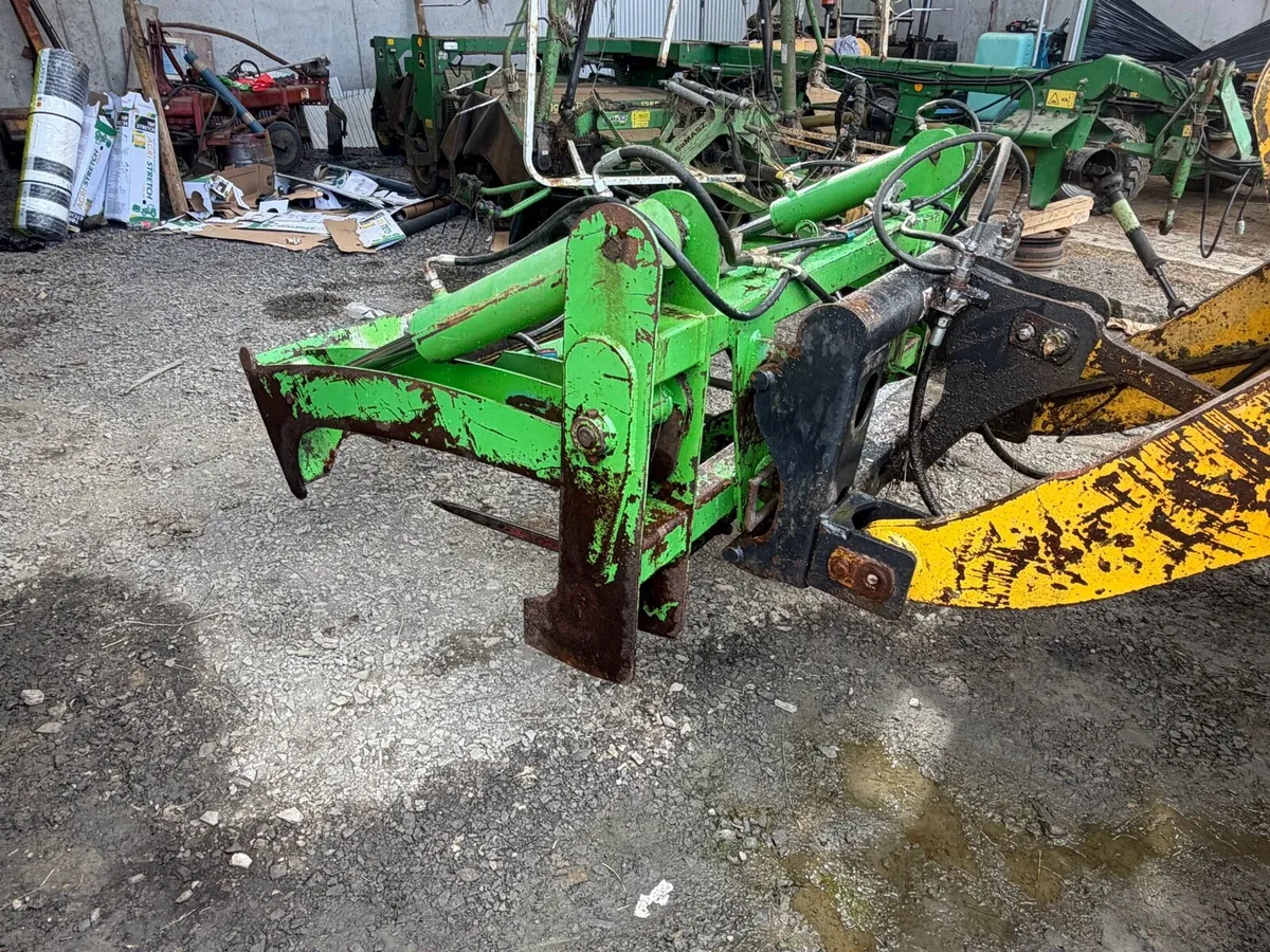 Rohan bale shear - Image 3