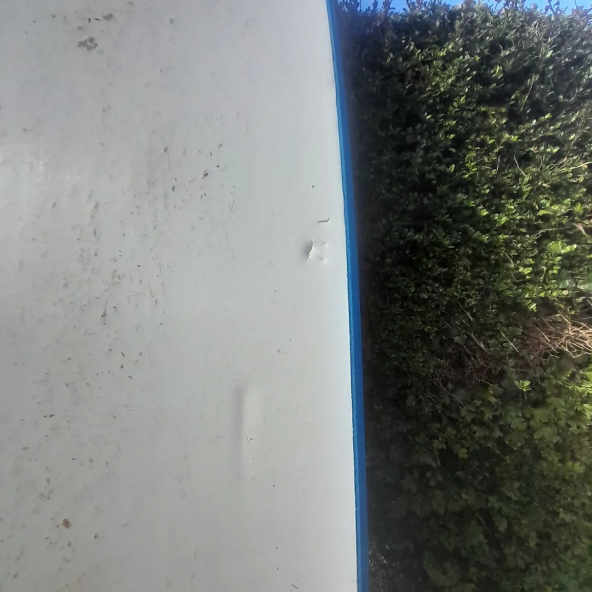 Surfboard - Image 2