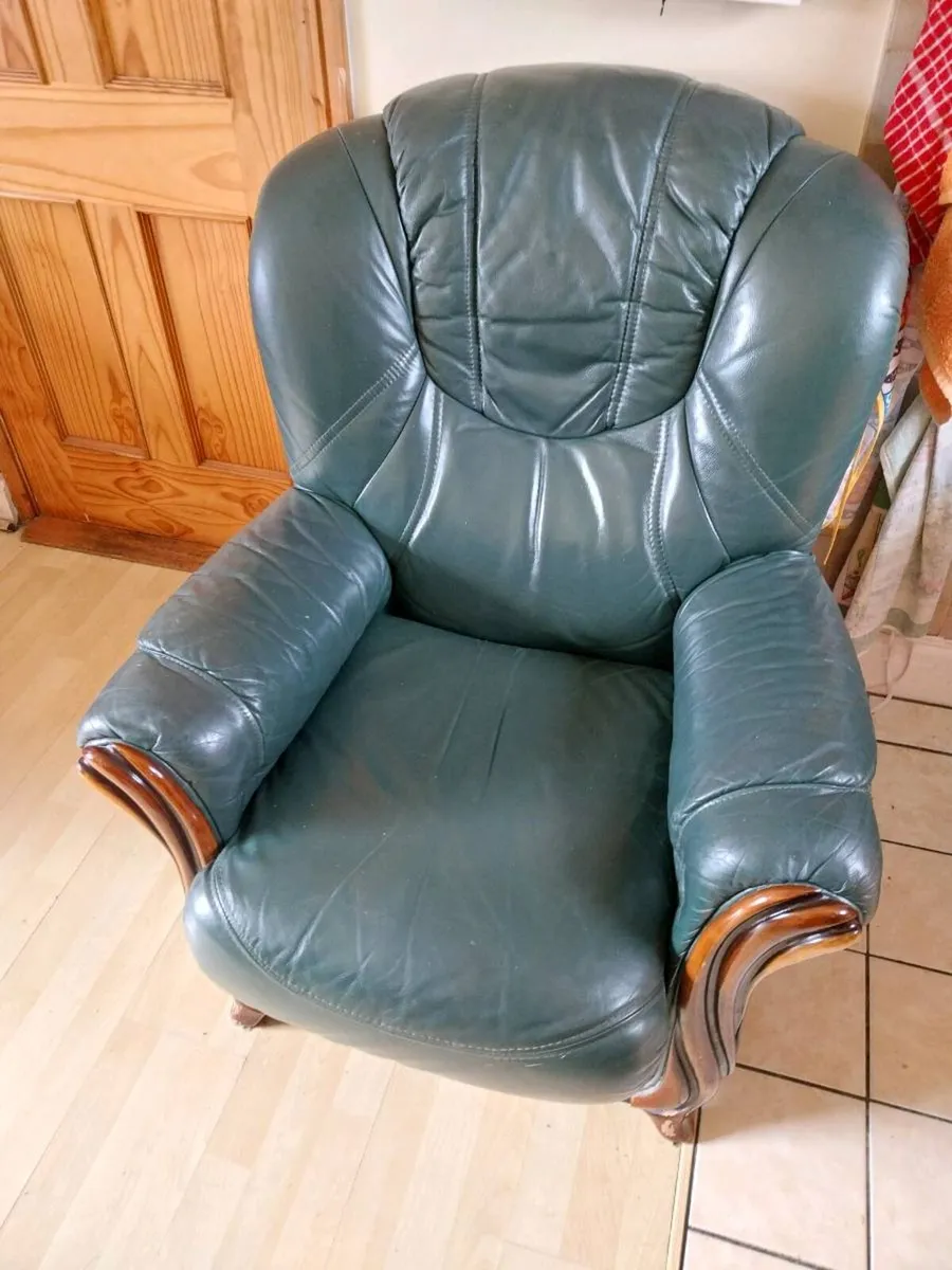 Free 3-Seater leather couch & matching armchair - Image 2
