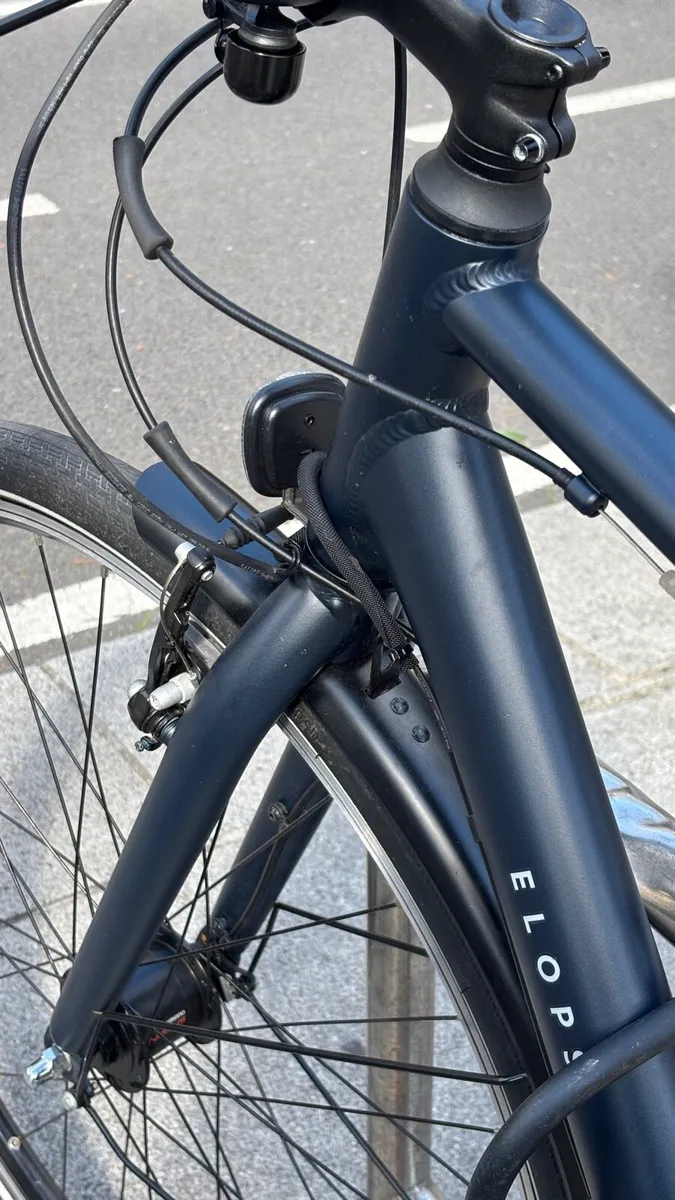 Decathlon Elops Step-Over City Bike + Cover + Lock - Image 2