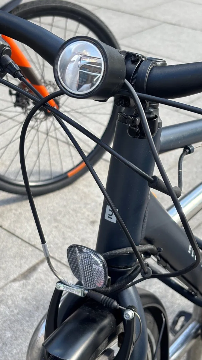 Decathlon Elops Step-Over City Bike + Cover + Lock - Image 3