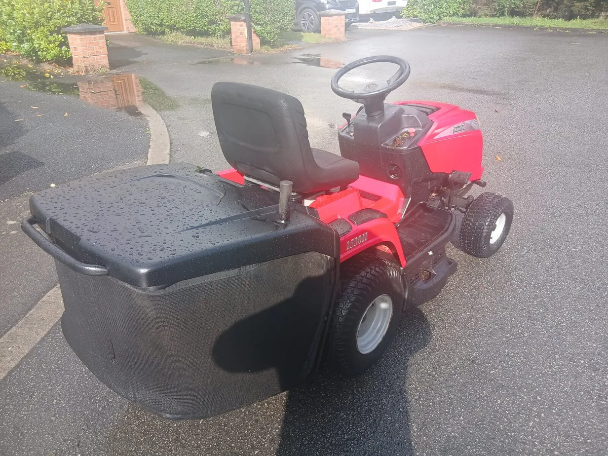 Ride on lawnmower - Image 3