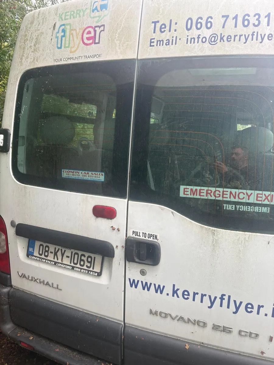 2008 Minibuses - Image 2