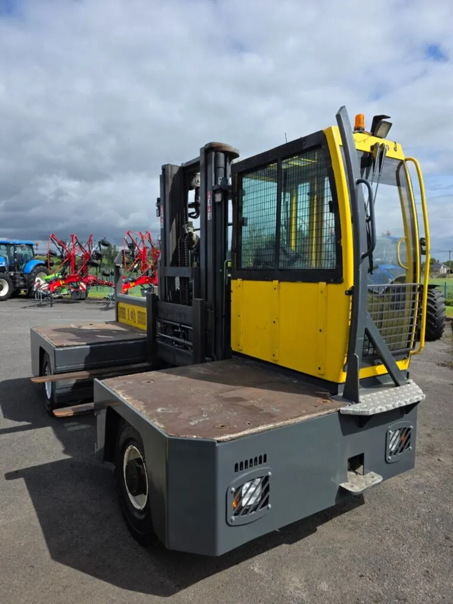 2018 CombiliftC5000FSL Side Loading Forklift - Image 1
