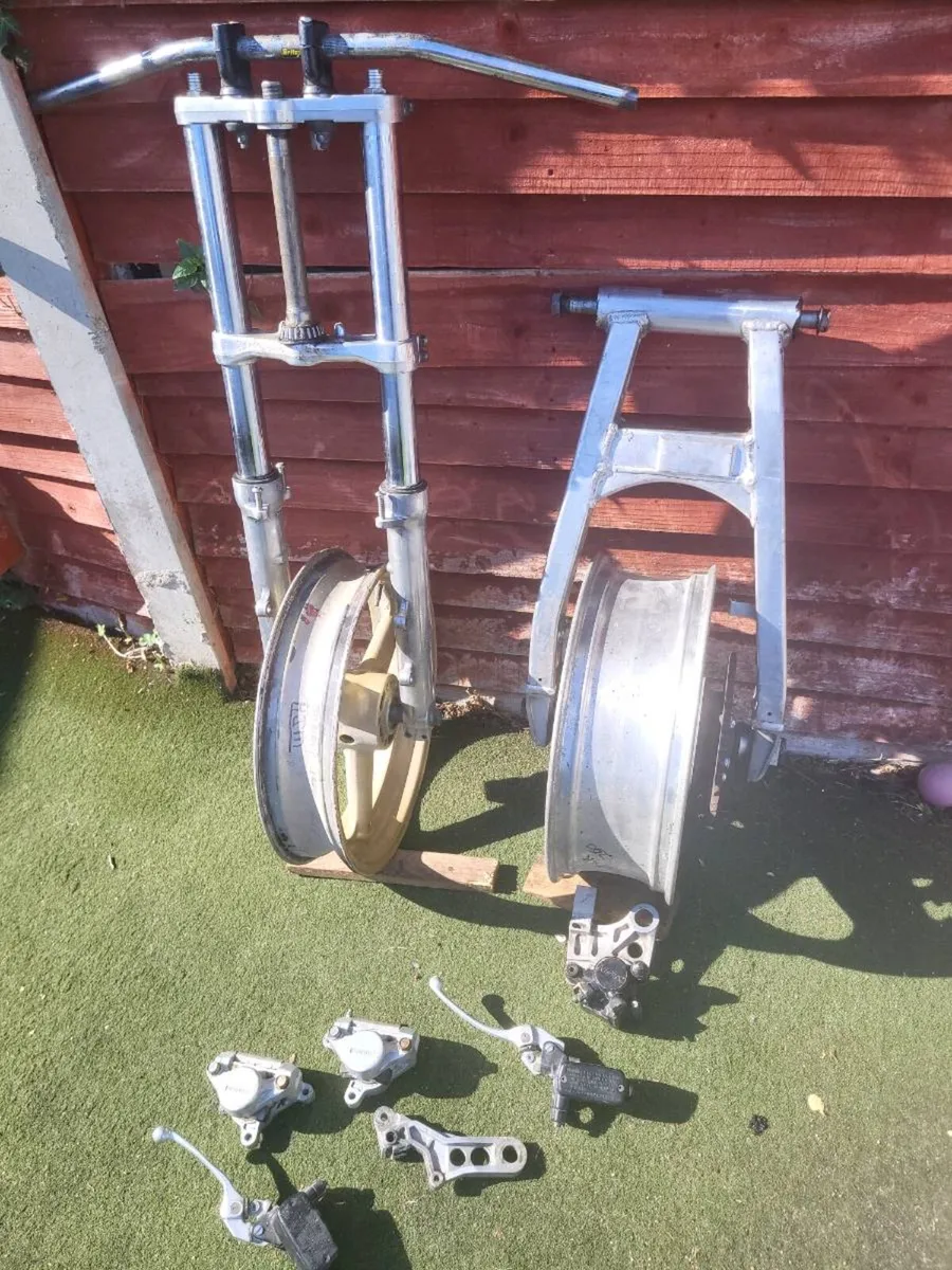 Suzuki/Kawasaki Parts - Image 1
