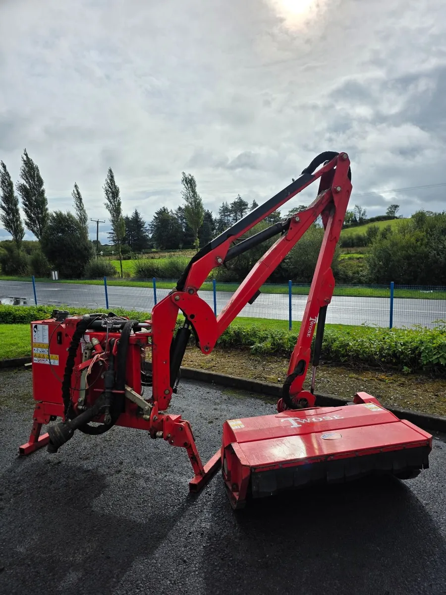 2015 Twose TF-500S Hedgecutter - Image 3