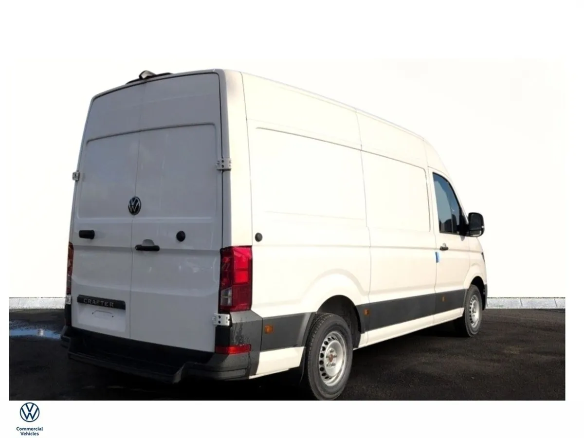 Volkswagen Crafter 35 VAN MWB TRENDLINE TDI 140HP - Image 2