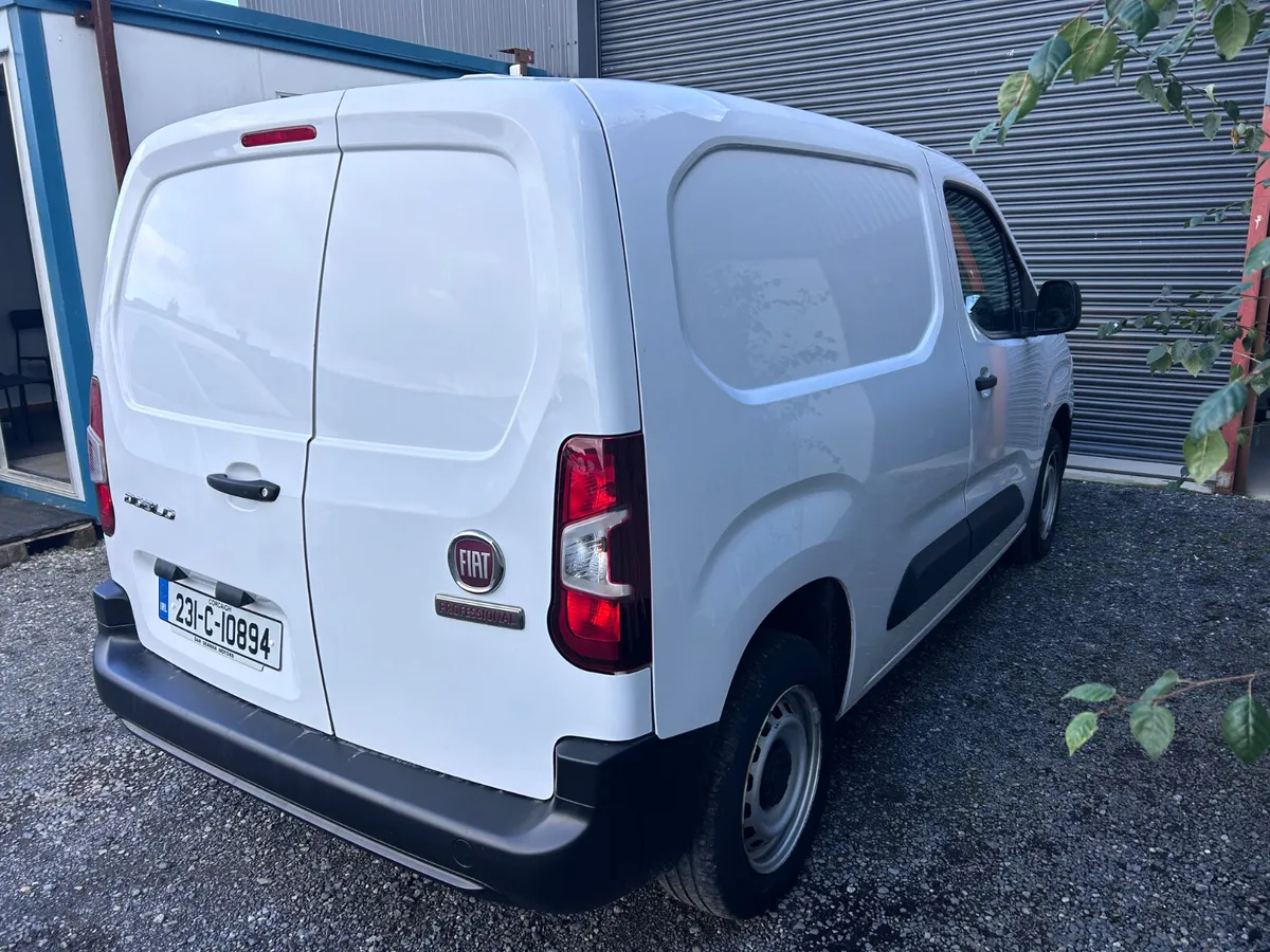 2023 Fiat Doblo - 29’000 kms! - Image 4