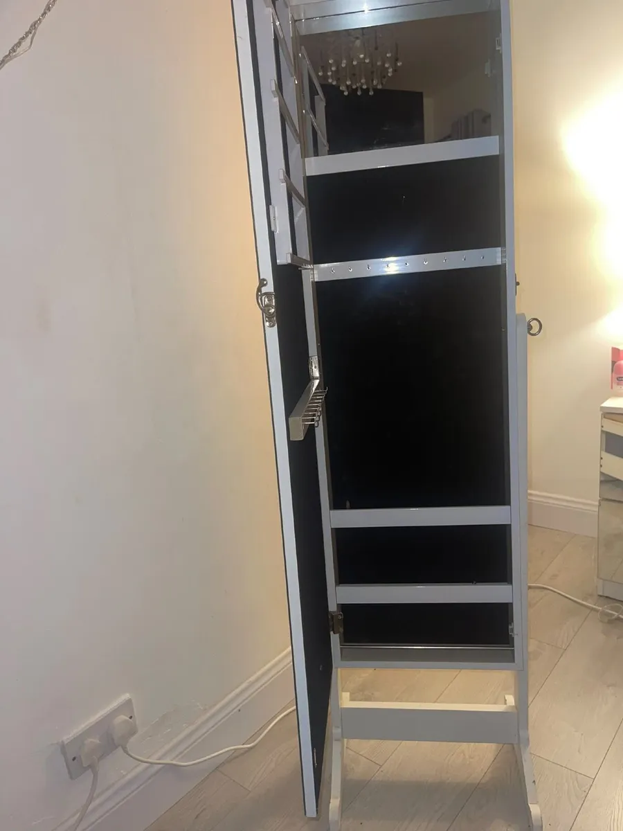 Full length mirror - Image 2