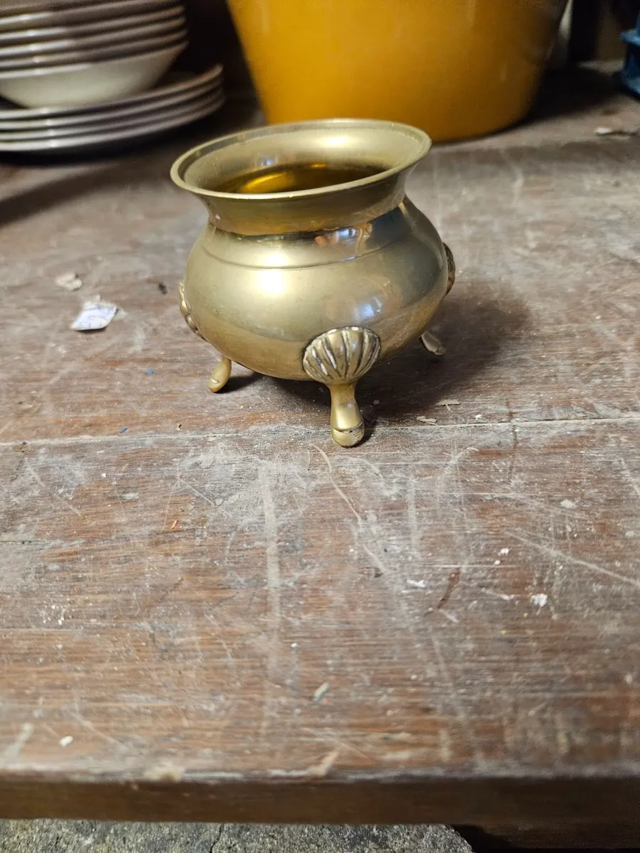 Vintage Brass Pot Small - Image 2