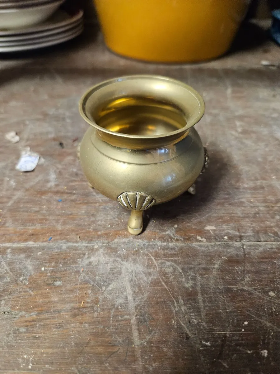 Vintage Brass Pot Small - Image 1