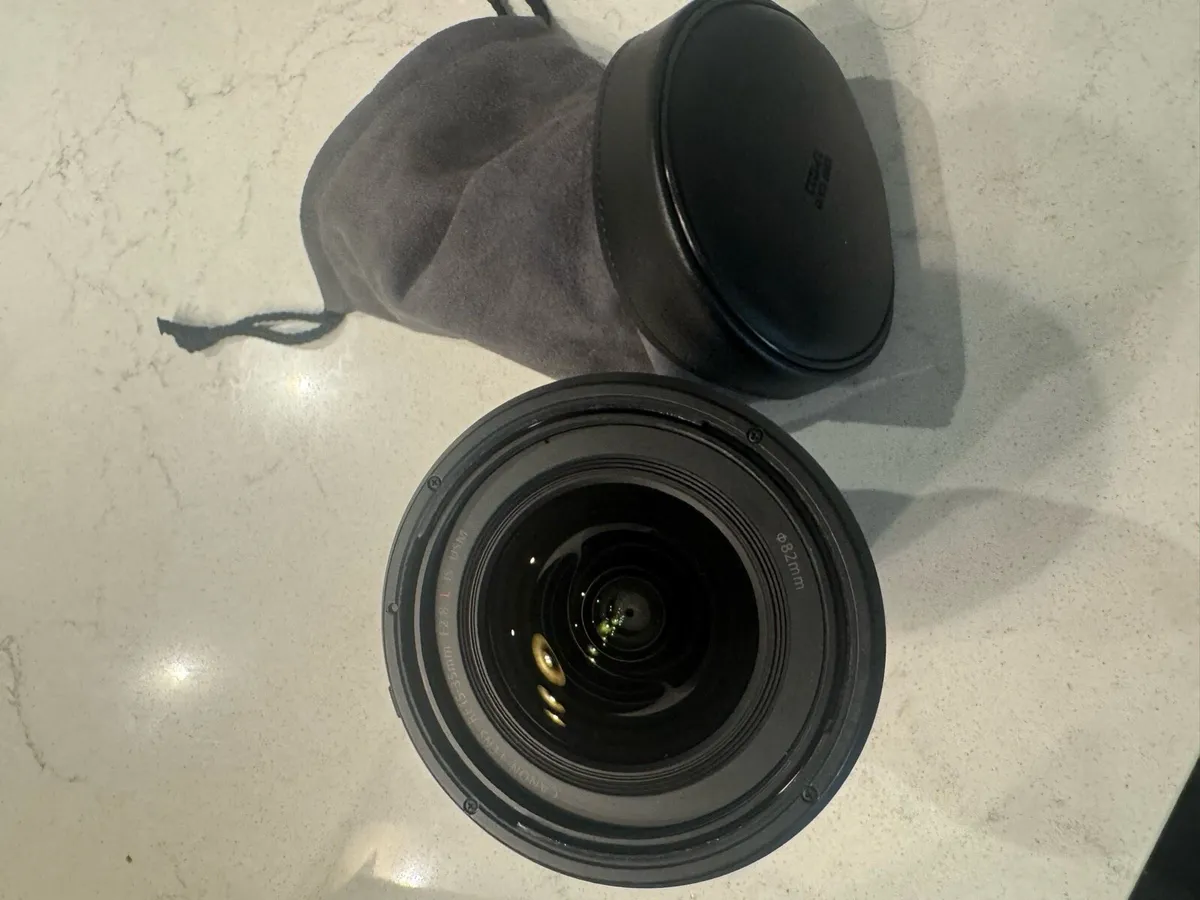 Canon rf 15-35mm f2.8 lens like new - Image 1