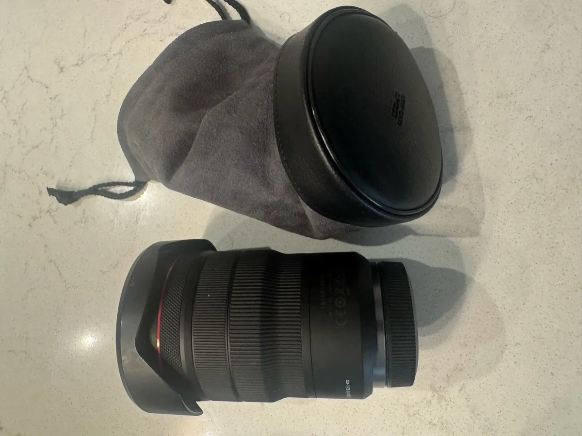 Canon rf 15-35mm f2.8 lens like new - Image 2