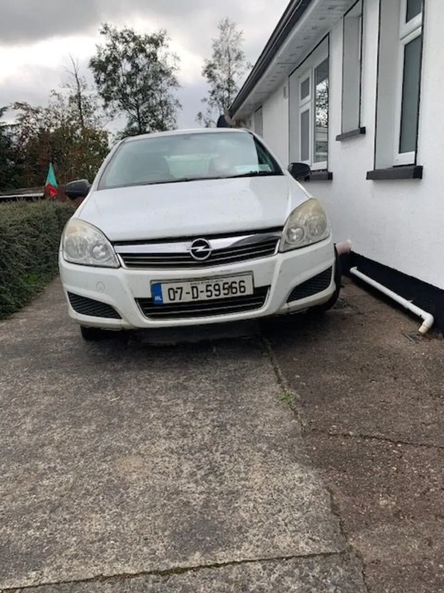Opel Astra 2007 - Image 1